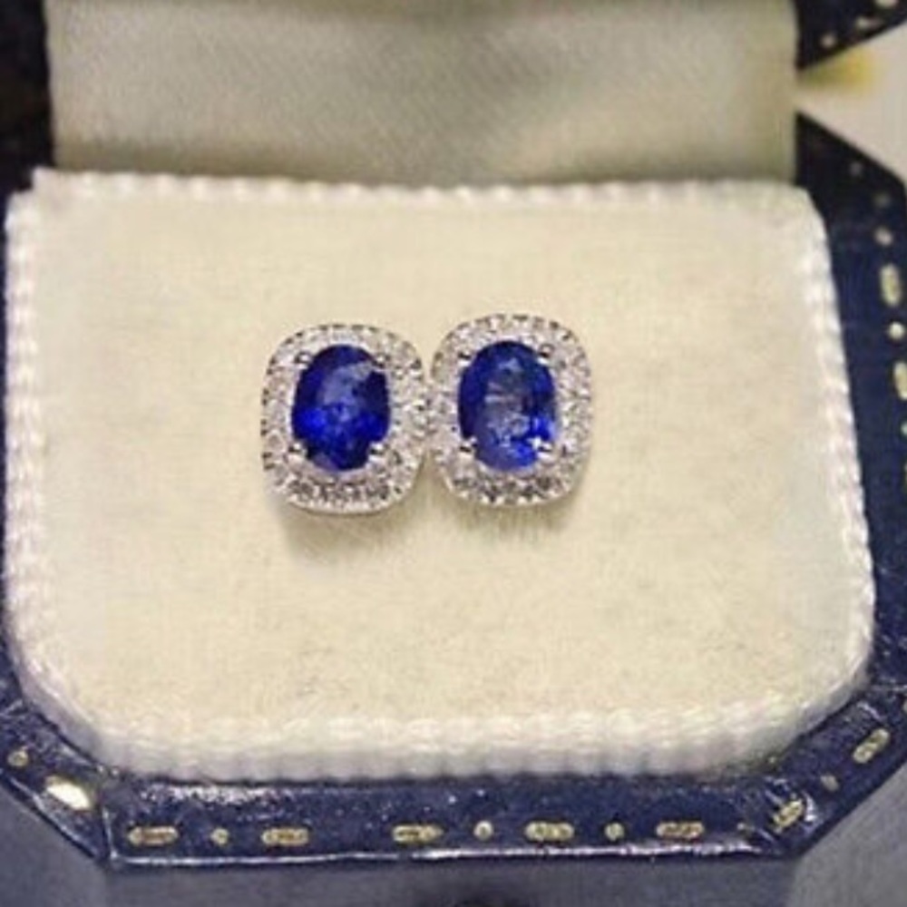 NWT Sterling Silver Stud Earrings